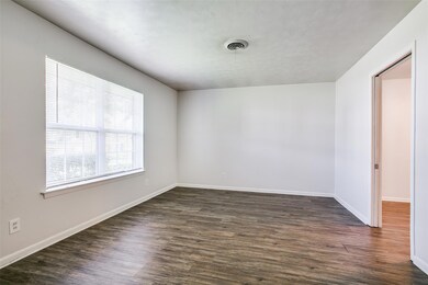 7331 Syracuse Dr, Dallas, TX 75214 - photo 6