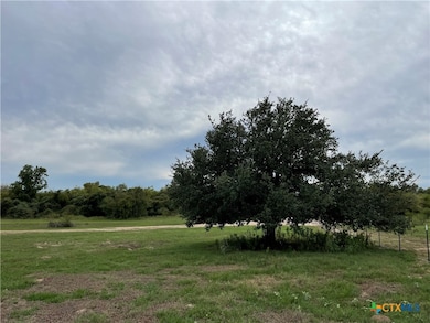521 Robinhood Rd, Victoria, TX 77905 - photo 7