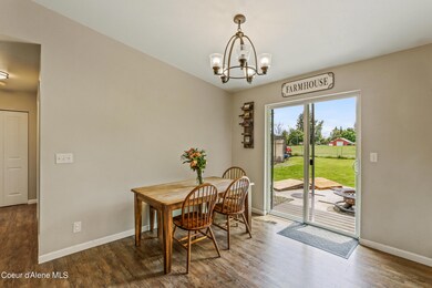 06-Dining Room