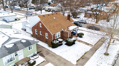 20602 Powers Ave, Dearborn Heights, MI 48125 - photo 3