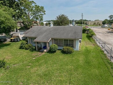 5047 College St, Jacksonville, FL 32205 - photo 2