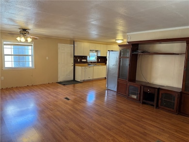 26 Union St, Republic, PA 15475 - photo 4