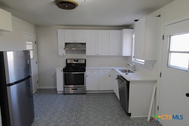 1103 E Robertson Ave, Copperas Cove, TX 76522 - photo 2