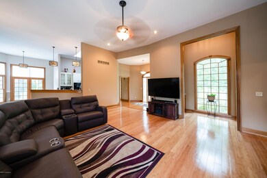 5004 Higgins View Ln 4