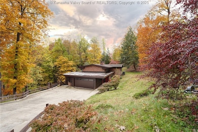 1614 Ridgeview Rd, Charleston, WV 25314 - photo 2