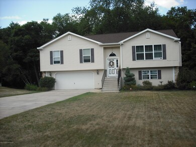 105 Railroad Ave, Nanticoke, PA 18634 - photo 3