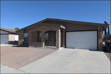 412 Katherine Dr, Horizon City, TX 79928 - photo 3