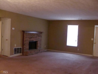 3483 Fannin Dr, Lithonia, GA 30038 - photo 7