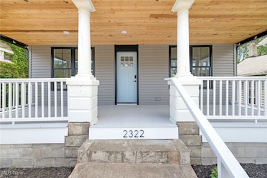 2322 Scranton Rd, Cleveland, OH 44113 - photo 2