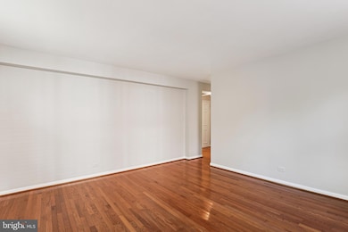 110 N George Mason Dr unit 1103, Arlington, VA 22203 - photo 5