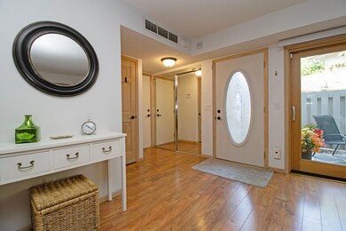 18708 Clear View Ct, Minnetonka, MN 55345 - photo 5