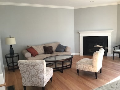 51 Chestnut St unit 1, Foxboro, MA 02035 - photo 4