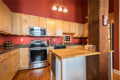 589 Atwells Ave unit 33F, Providence, RI 02909 - photo 6