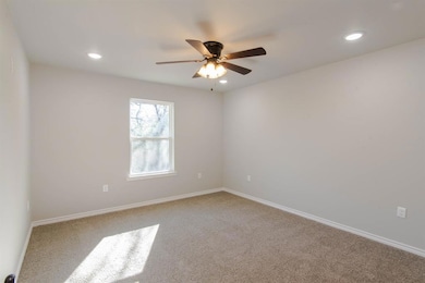 806 E 12th St, Bonham, TX 75418 - photo 6