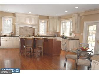 1923 Stone Ridge Ln, Villanova, PA 19085 - photo 2