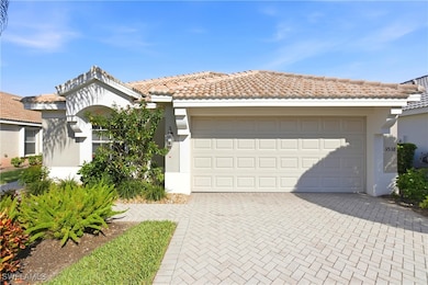 9538 Hemingway Ln, Fort Myers, FL 33913 - photo 2