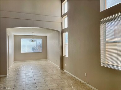 Living Room/Dining