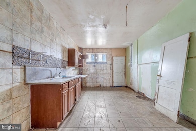 1308 S 4th St, Camden, NJ 08104 - photo 6