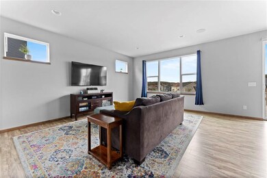 1275 E Coventry Cir, Verona, WI 53593 - photo 3