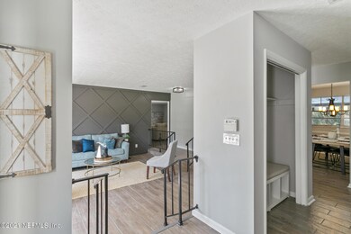 1066 Parkridge Cir W, Jacksonville, FL 32211 - photo 6