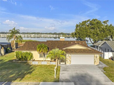 11126 Harborside Dr, Largo, FL 33773 - photo 2