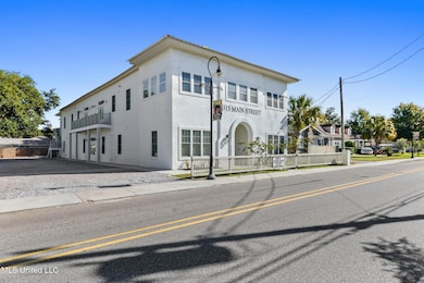 315 Main St unit J, Bay Saint Louis, MS 39520 - photo 3