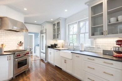 16 Pickett St, Marblehead, MA 01945 - photo 6