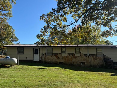 2807 State Highway P, Theodosia, MO -37