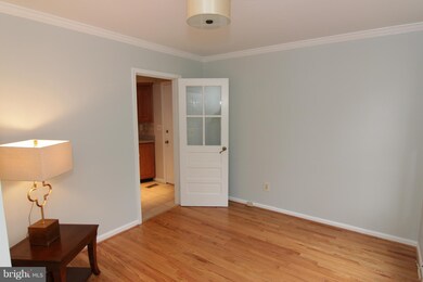1910 Aubrey Place Ct, Vienna, VA 22182 - photo 5