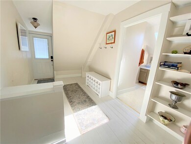 60 Division St unit 3, Newport, RI 02840 - photo 3