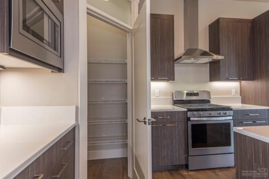 720 NW Rimrock Dr, Redmond, OR 97756 - photo 6