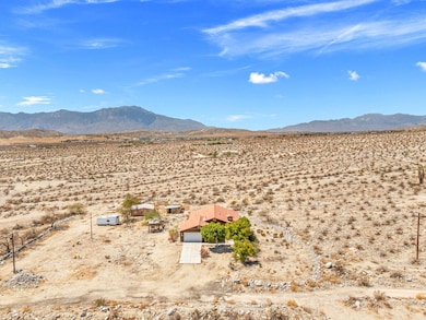 22135 Lamel Dr, Desert Hot Springs, CA 92241 - photo 4
