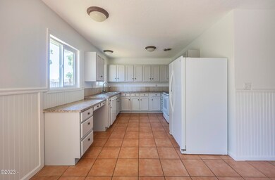 240 NE 10th ct