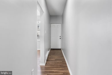 1055 Willow St, Norristown, PA 19401 - photo 3