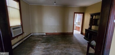 424 Oliver St, Newport, PA 17074 - photo 3