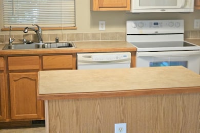 2309 Main St, Hamburg, IA 51640 - photo 6