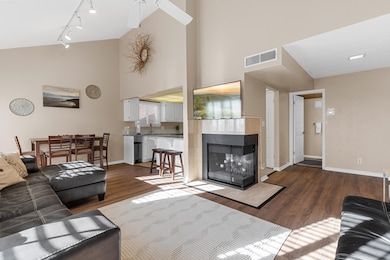 860 S Village Rd unit L-10, St. George, UT 84770 - photo 2