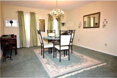 1916 Meadow Ln, Reading, PA 19610 - photo 4