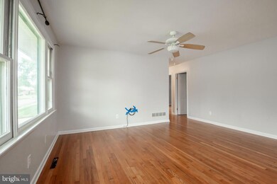 4431 Sandy Dr, Wilmington, DE 19808 - photo 4