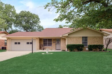 1507 Lynwood St, Gainesville, TX 76240 - photo 2