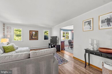 4423 Klee Ct, Sykesville, MD 21784 - photo 5