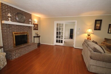 3802 Balsam Dr, Columbus, IN 47203 - photo 7