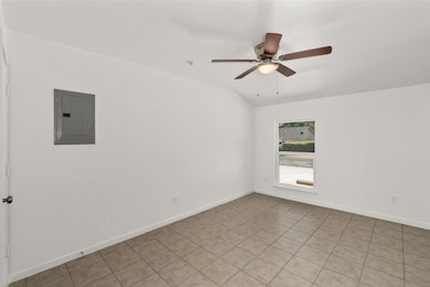 316 W 7th St unit 104, Mount Pleasant, TX 75455 - photo 6