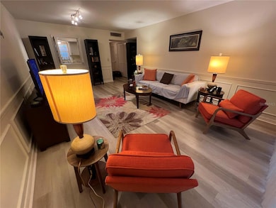 10355 Carrollwood Ln unit 143, Tampa, FL 33618 - photo 7