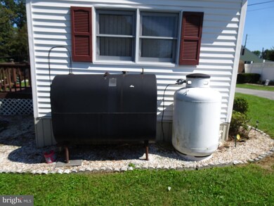 1057 Paper Mill Rd, Chambersburg, PA 17202 - photo 5