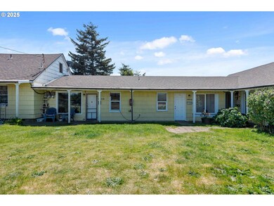 1902 Monroe St, Northbend, OR 97459 - photo 5