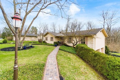 370 Naiche Ct, Columbus, OH 43213 - photo 5