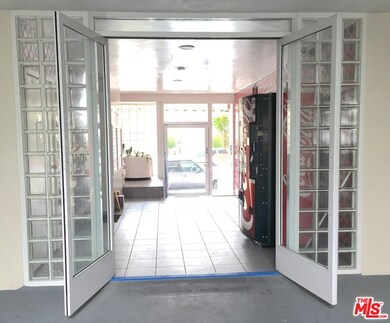 1750 N Sycamore Ave unit 410, Los Angeles, CA 90028 - photo 2