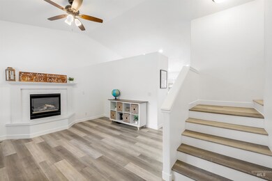 808 Ada Ct, Nampa, ID 83686 - photo 4