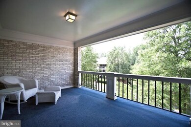 9474 Turnberry Dr, Potomac, MD 20854 - photo 3